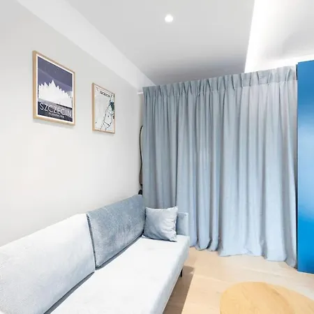 Blue - Hanza Tower * شتشيتسين