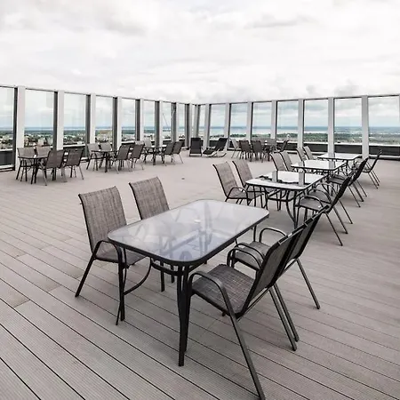 Apartment Blue - Hanza Tower *